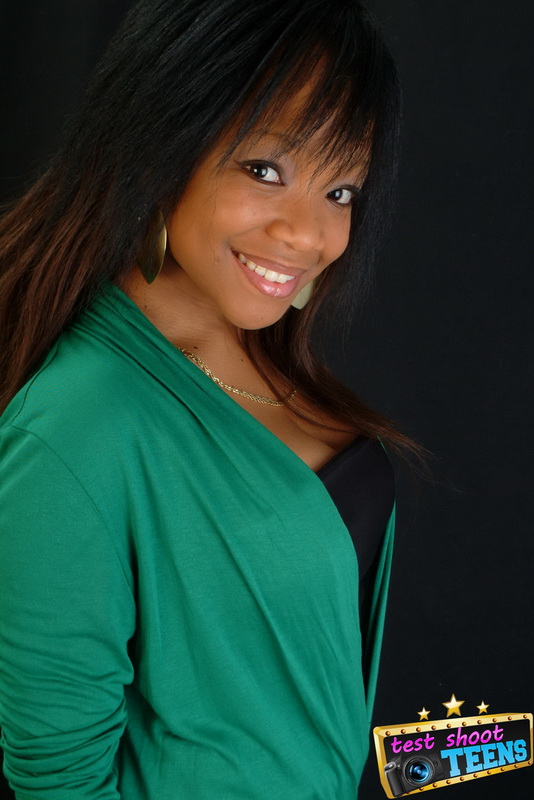 Sweet ebony babe in green and black outfit  - XXX Dessert - Picture 5