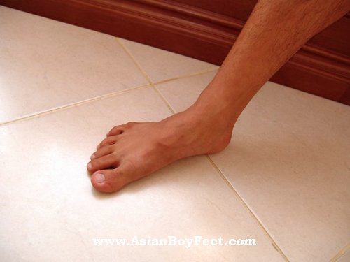 Handsome Asian lays down and display his bi - XXX Dessert - Picture 10