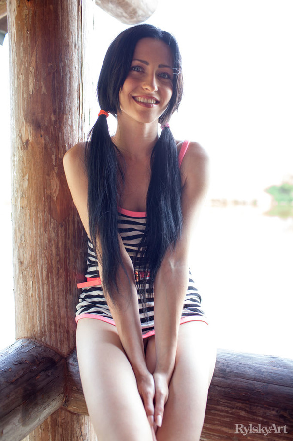 Brunette in red slippers is showing shaved  - XXX Dessert - Picture 15