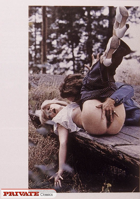 Luscious babe in white dress and high heels - XXX Dessert - Picture 4