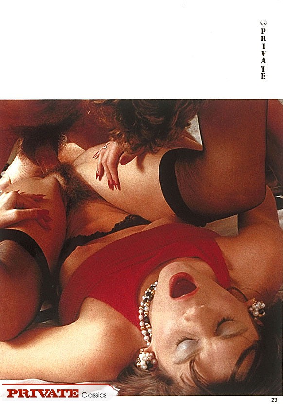 Stunning chick with smoking hot body shows  - XXX Dessert - Picture 2