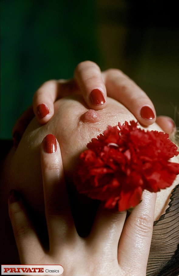 Luscious blonde strips off her black and wh - XXX Dessert - Picture 12