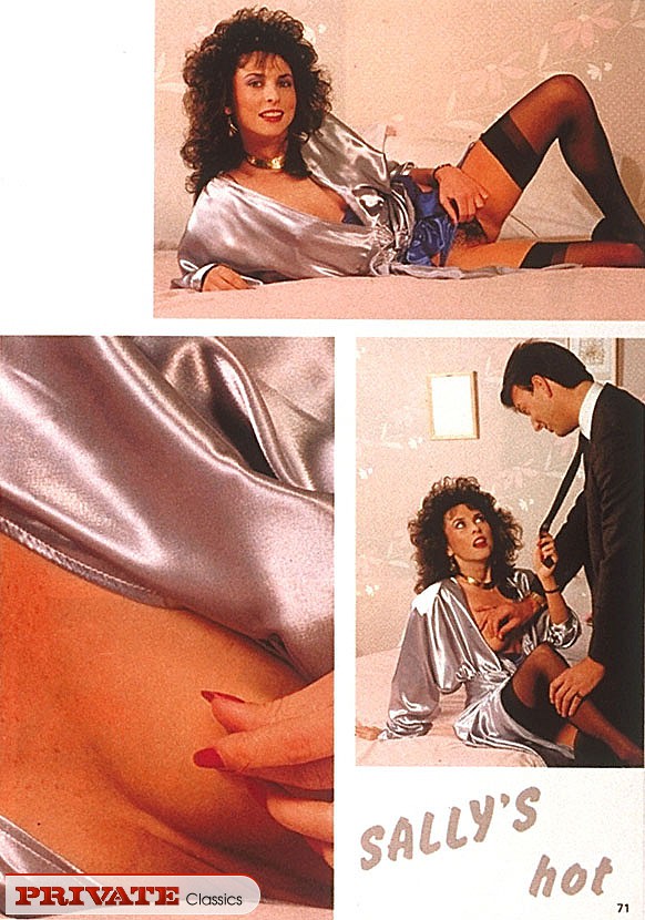 Luscious babe lays down naked on a black an - XXX Dessert - Picture 6