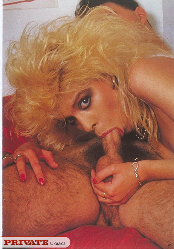 Alluring chick and a blonde bombshell grabs - XXX Dessert - Picture 7