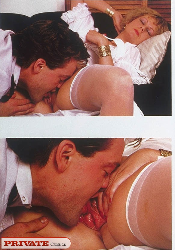 Alluring babe in white nighty and stockings - XXX Dessert - Picture 1