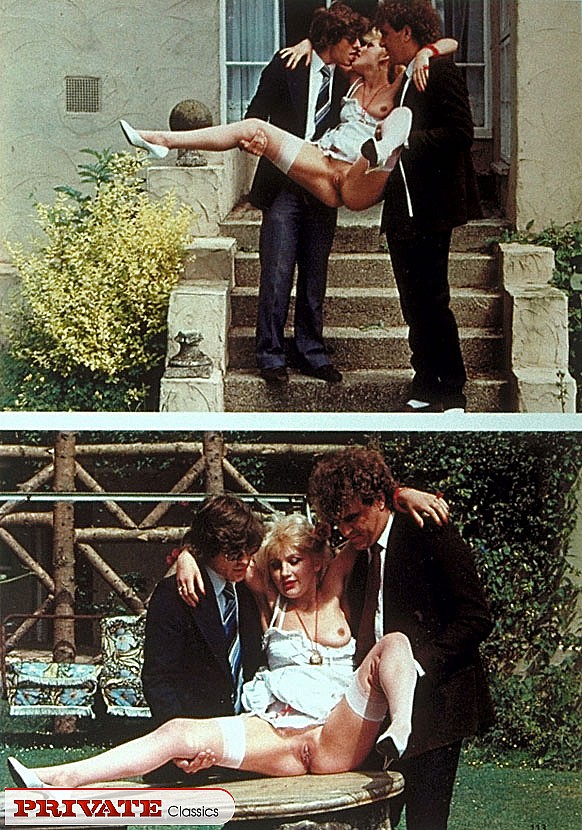 Banging blonde shows her sweet boobs and in - XXX Dessert - Picture 12