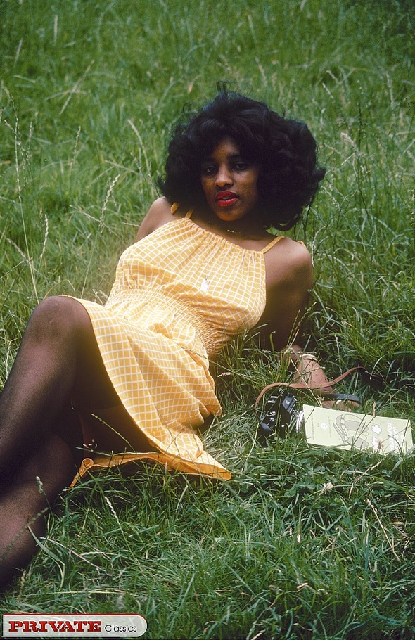 Smoking hot ebony teases two horny studs wi - XXX Dessert - Picture 1