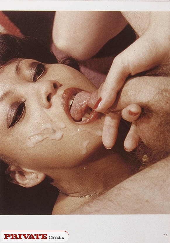 Naked chick with juicy tits and steaming ho - XXX Dessert - Picture 8