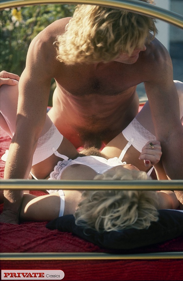 Curly blonde chick teases a handsome dude w - XXX Dessert - Picture 10