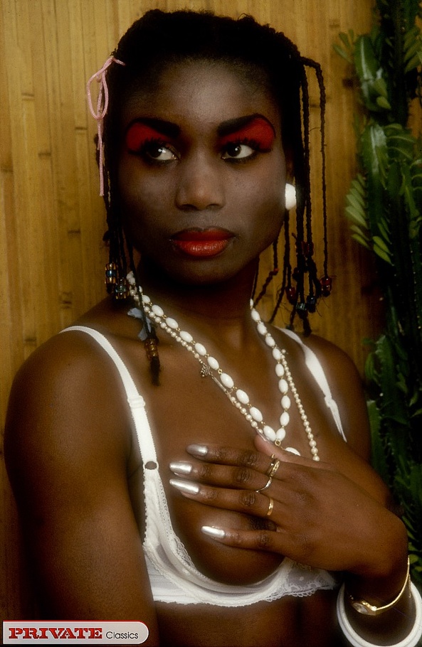 Stunning black chick displays her indulging - XXX Dessert - Picture 3