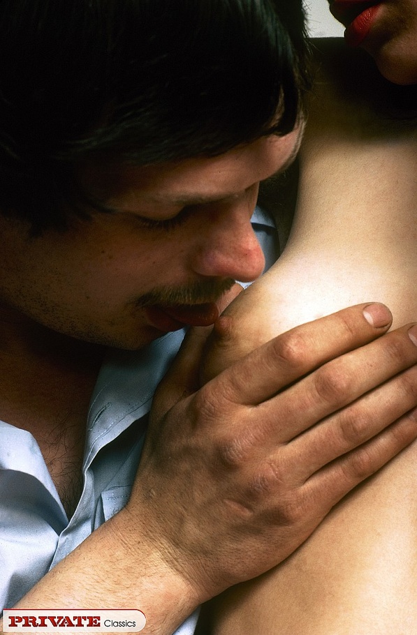 Sweet babe drinks with her stud boyfriend t - XXX Dessert - Picture 1