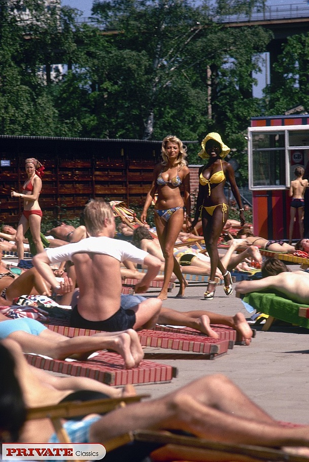 Luscious hotties pose their banging bodies  - XXX Dessert - Picture 3