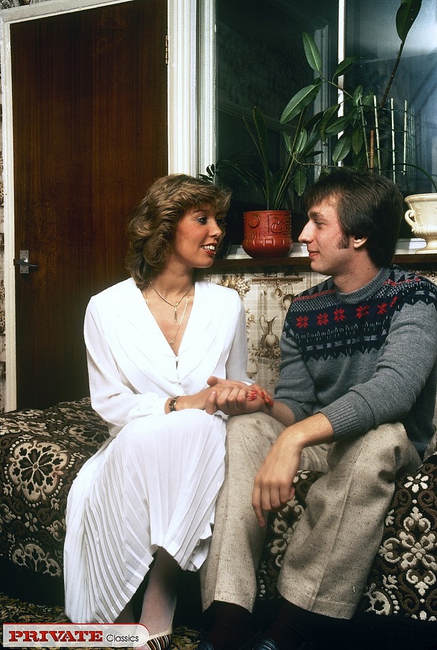 Steaming hot chick makes out with her hands - XXX Dessert - Picture 11