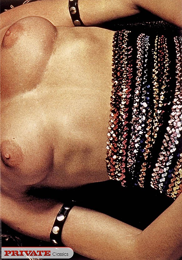 Blonde hottie slowly peels off her black fl - XXX Dessert - Picture 9