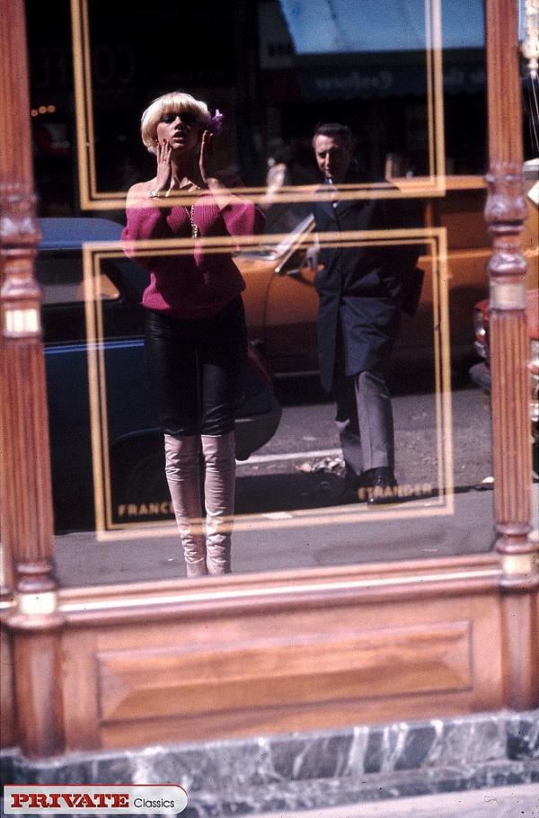 Indulging blonde expose her luscious boobs  - XXX Dessert - Picture 9