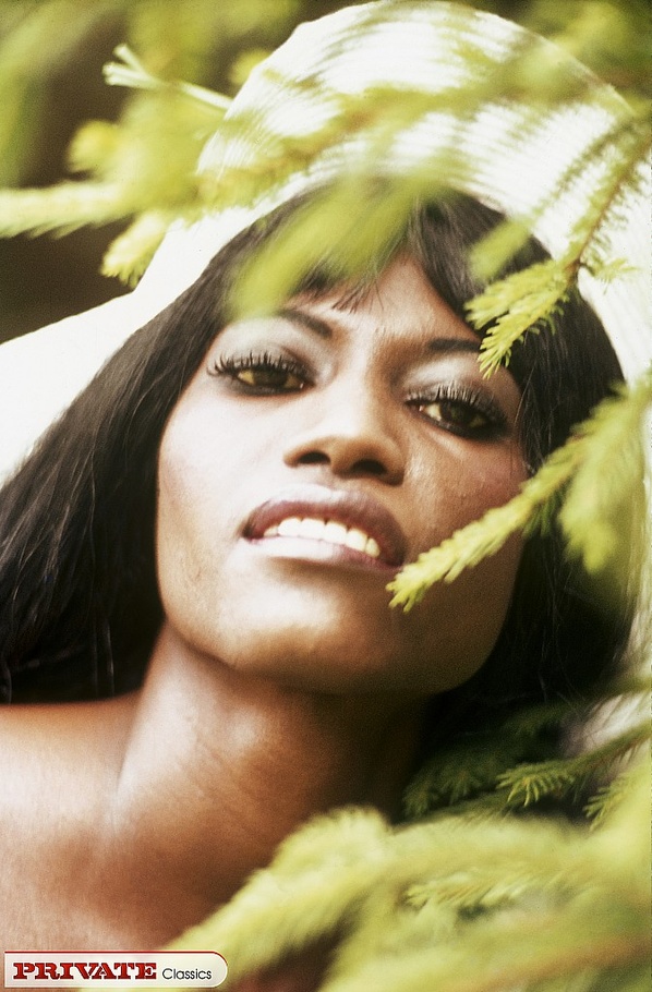 Gorgeous ebony pose her hot curves wearing  - XXX Dessert - Picture 1