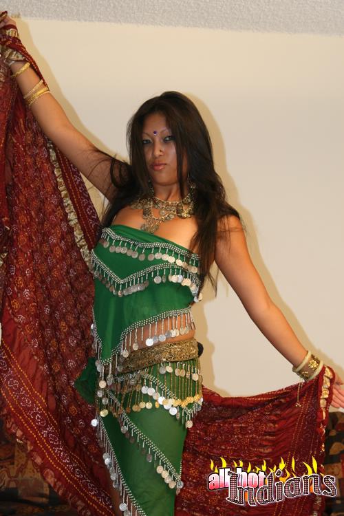 Sex Indian Slut - Pierced belly indian slut sheds her green national outfit ...