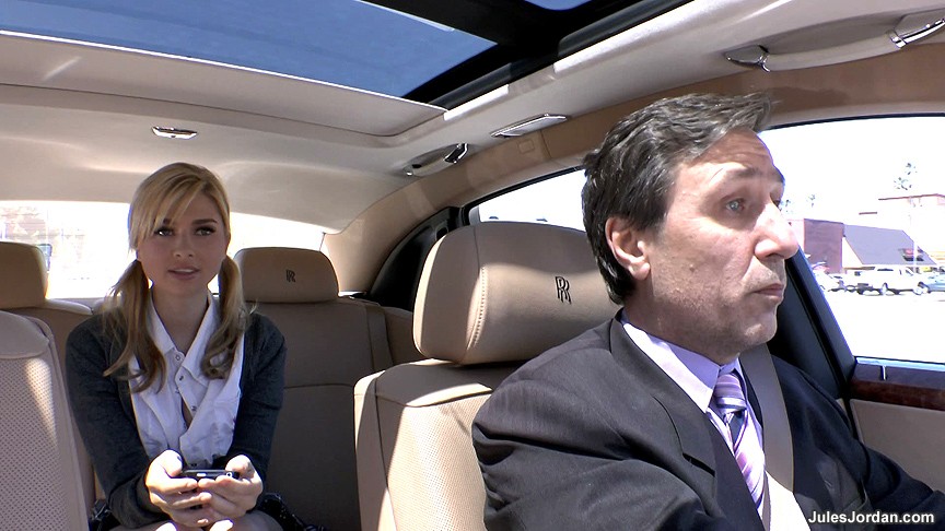 Horny student slut seduces her driver for h - XXX Dessert - Picture 1