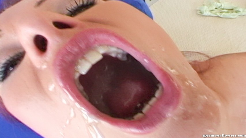 Big booty redhead gets her face shot with l - XXX Dessert - Picture 19