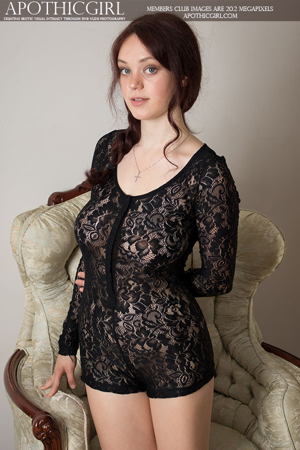Busty brunette doll posing in black lace bo - XXX Dessert - Picture 3