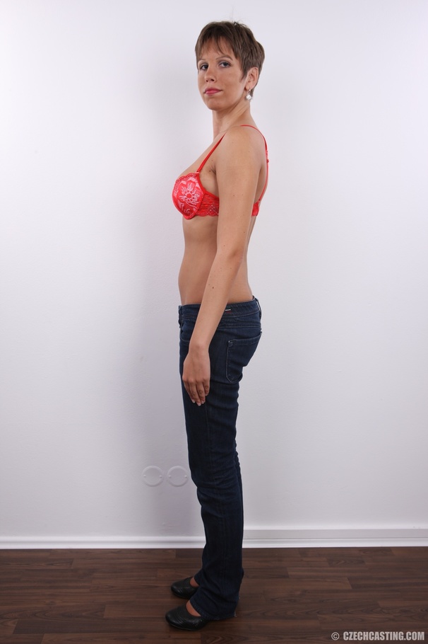 This famous, busty, cougar gets used in her first sex tape - XXXonXXX - Pic 4
