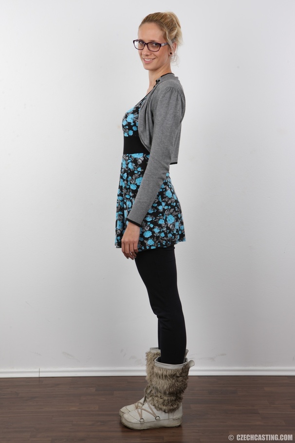 This busty tramp gives off a sarcastic vibe in this world debut - XXXonXXX - Pic 3