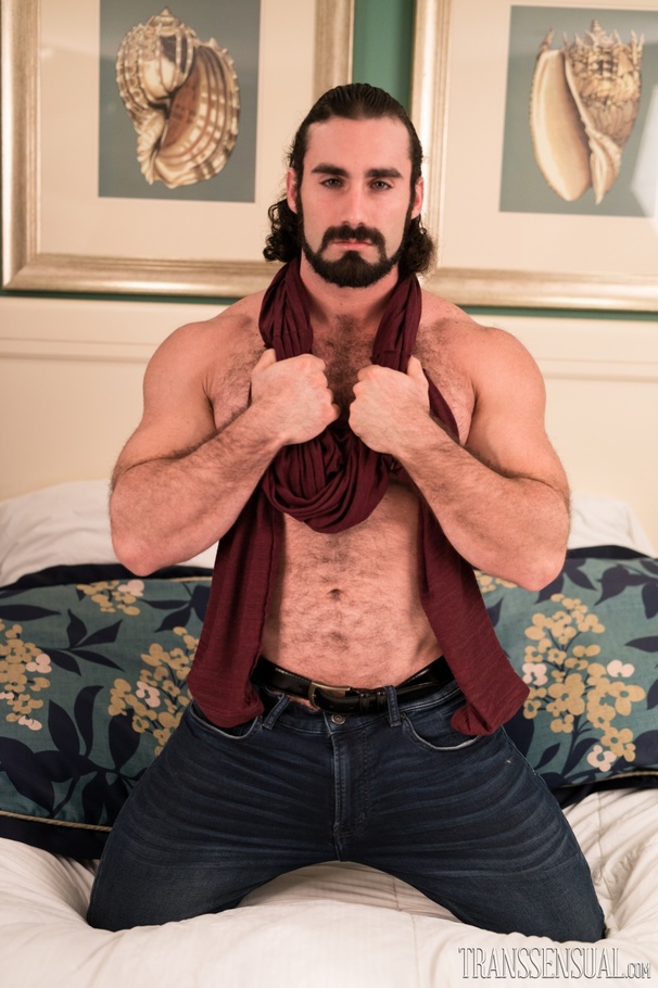 Buff handsome stud naked on bed showing his guns and cock - XXXonXXX - Pic 3