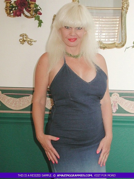Mature blonde displays her fat body in blue - XXX Dessert - Picture 1
