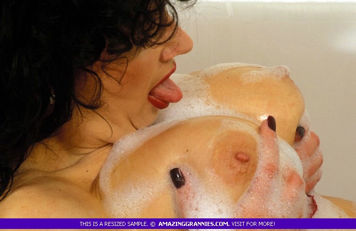 Steaming hot chick takes off her white robe - XXX Dessert - Picture 11