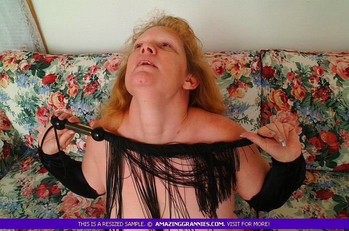 Luscious granny shows her hot breasts as sh - XXX Dessert - Picture 5