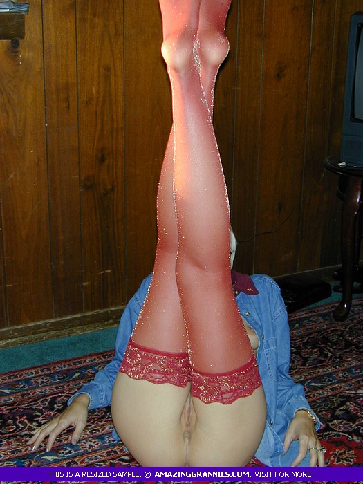 Smoking hot granny lays down and displays h - XXX Dessert - Picture 1
