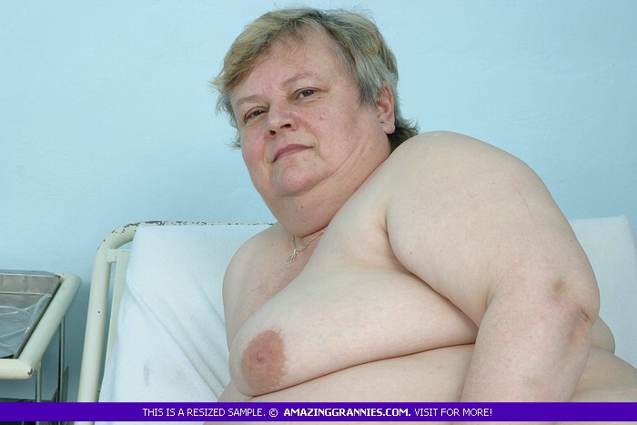 Super size granny displays her humongous bo - XXX Dessert - Picture 4