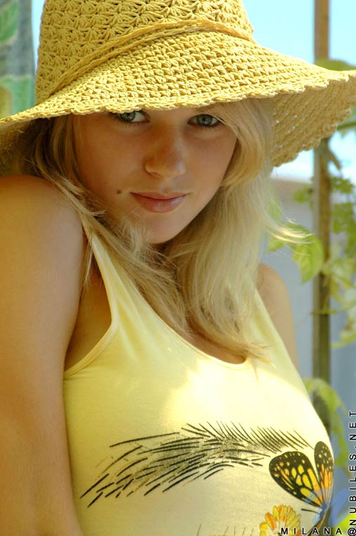 Anna smart. Анна смарт модель. Anna Smart в купальнике. Анна смарт фотосеты