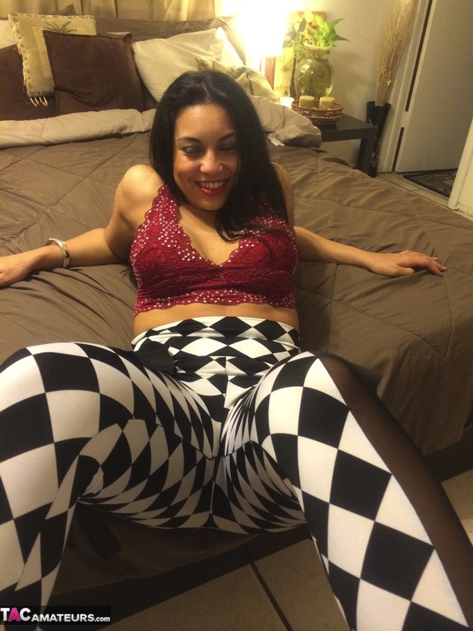 Stunning Latina is wearing sexy leggings that make her ass look fantastic - XXXonXXX - Pic 1