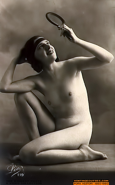 She poses like she's posing for a painting  - XXX Dessert - Picture 3