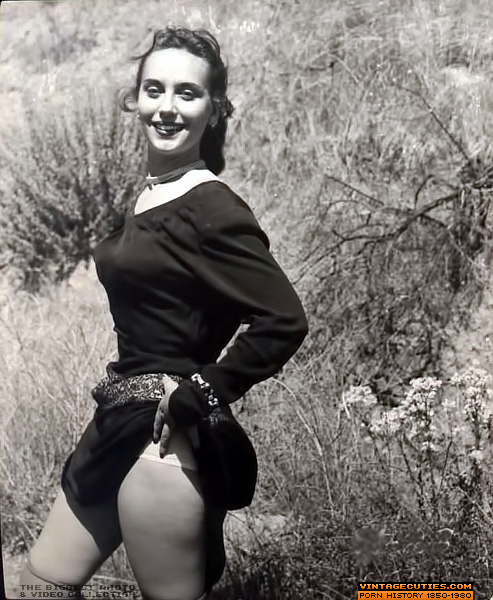 These older tramps pose topless for the cam - XXX Dessert - Picture 8