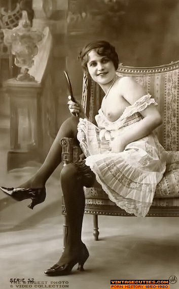 She poses in a white dress and smiles seduc - XXX Dessert - Picture 6