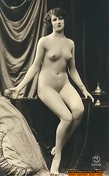 Dressed in victorian cloths, this slender s - XXX Dessert - Picture 4