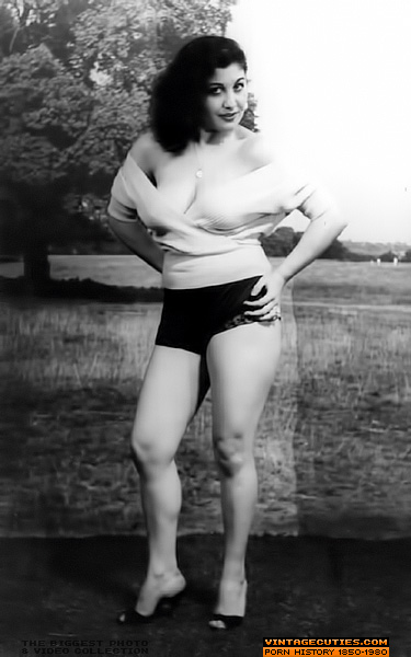 A busty, blonde, bombshell opens her shirt  - XXX Dessert - Picture 6