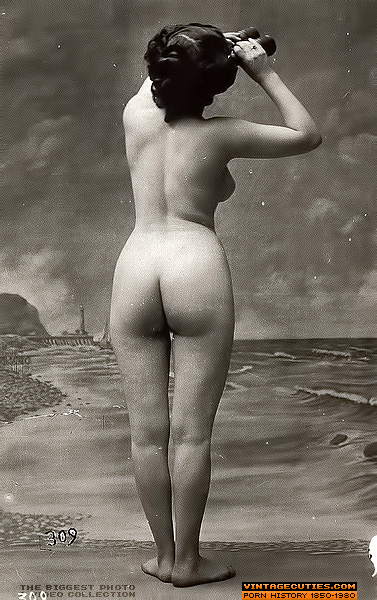 She poses topless, on a bike, while holding - XXX Dessert - Picture 5