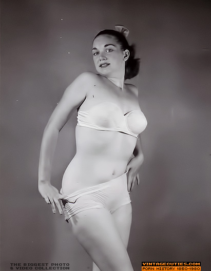 Divine brunette and blonde in satin gloves, - XXX Dessert - Picture 10