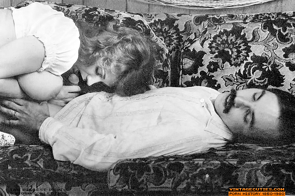 Glamorous brunette in nude bra and black me - XXX Dessert - Picture 9