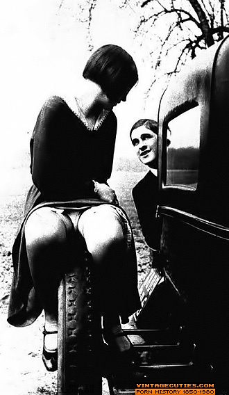 Historical Black And White Porn - Fair couple girls in black and white dresse - XXX Dessert - Picture 6