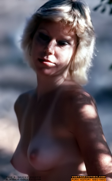 Sexy brunette and blonde sluts get their ti - XXX Dessert - Picture 5