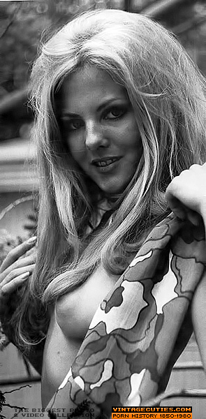 Stunning blonde bitch with a beautiful tan  - XXX Dessert - Picture 8