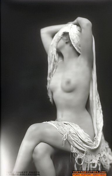 Stunning vintage bitches get their sexy tit - XXX Dessert - Picture 7