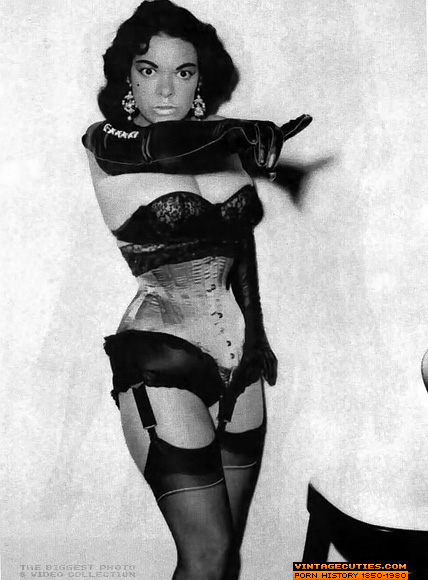 Vintage Porn Lingerie Corsets - Sexy black bitch in black corset lingerie g - XXX Dessert - Picture 2