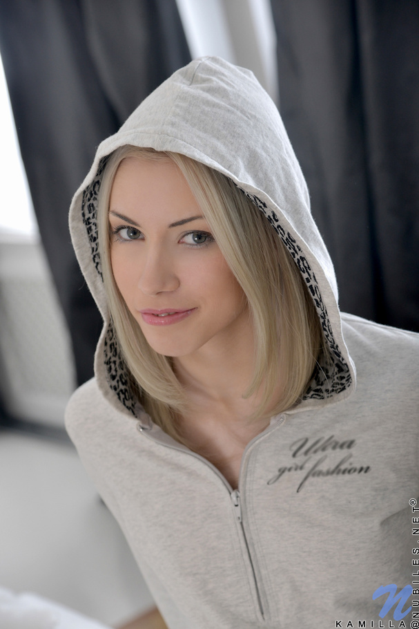 Stunning blonde bitch with gray hoodie gets - XXX Dessert - Picture 1