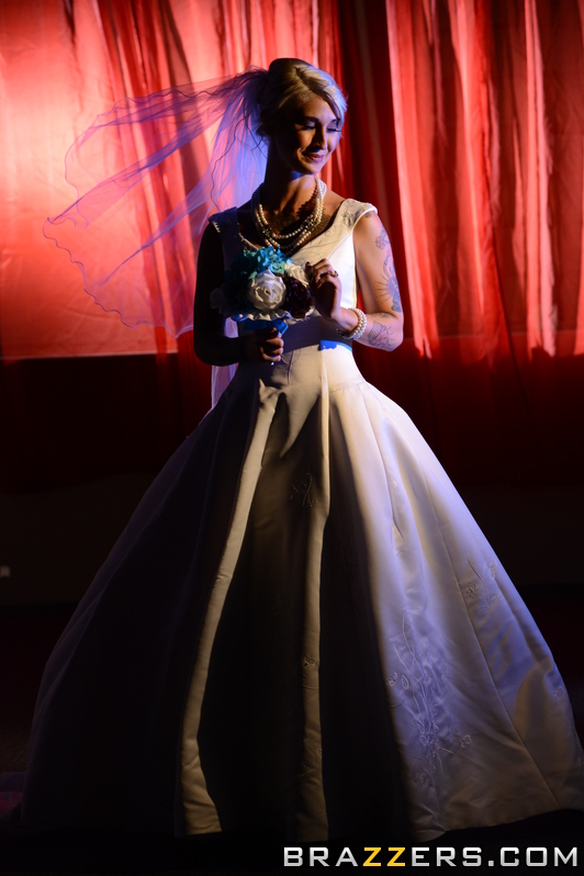 Lavish blonde in blue lingerie, fishnets an - XXX Dessert - Picture 7