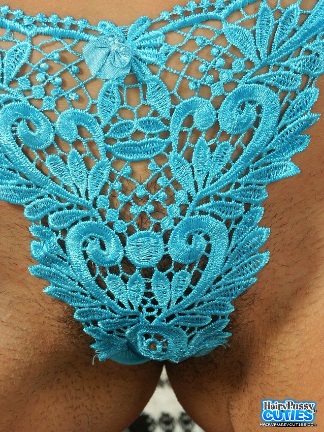 Blonde hottie pose her alluring body then t - XXX Dessert - Picture 1